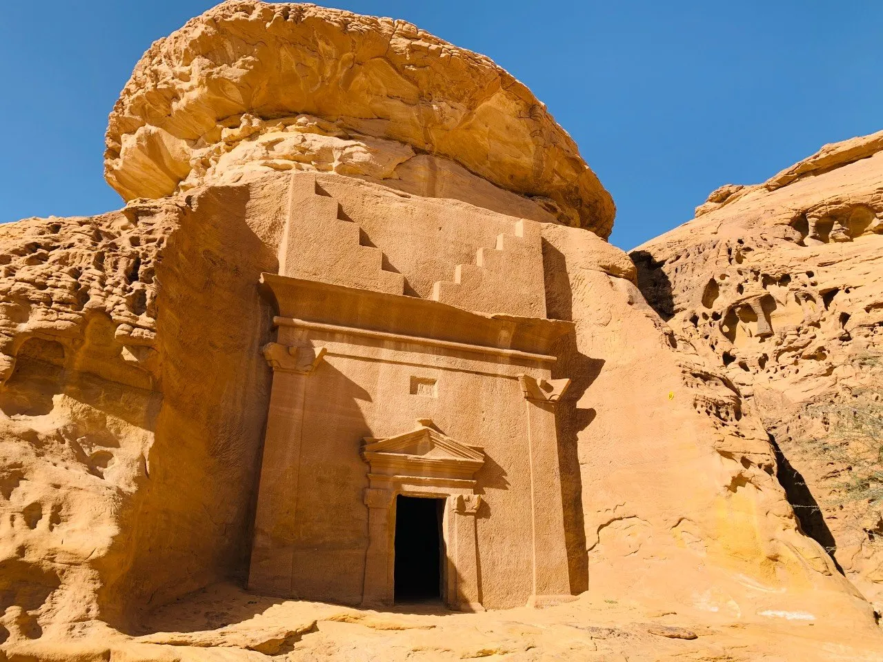 AlUla Essence: Heritage, Nature & Desert Adventure